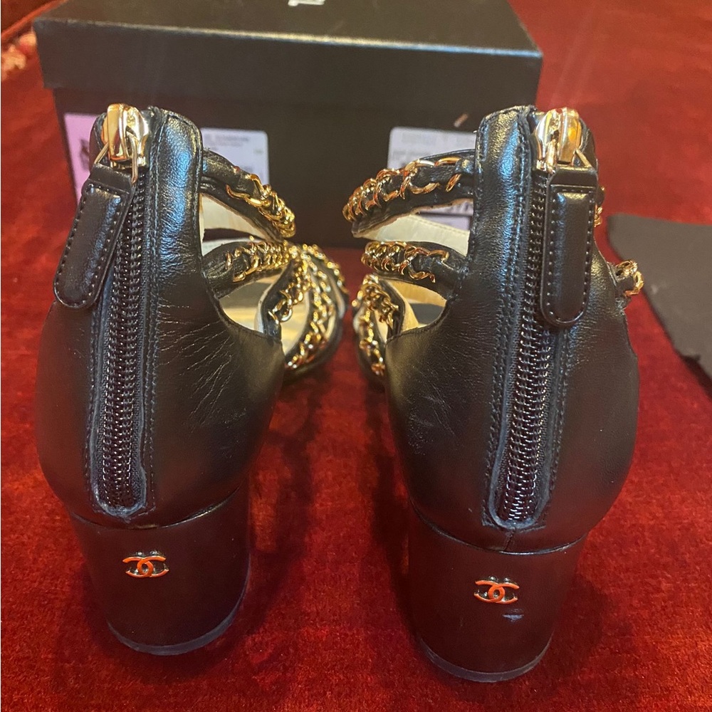 Chanel classic black and gold leather chain heeled sandals size 38 - Picture 9 of 13